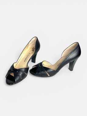 Peter Kaiser Germany Black Leather Peep Toe Heels US 8,5
